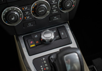 Подержанный автомобиль Land Rover Freelander 2011 года (13 фото)