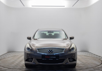 Подержанный автомобиль Infiniti G Sedan 2013 года (2 фото)
