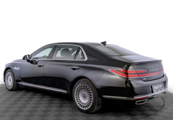 Подержанный автомобиль Genesis G90 2021 года (7 фото)