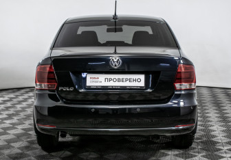 Подержанный автомобиль Volkswagen Polo Sedan 2017 года (6 фото)
