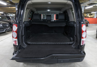 Подержанный автомобиль Land Rover Discovery 2009 года (10 фото)