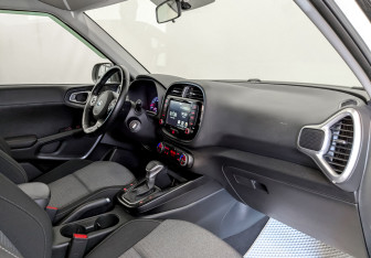 Подержанный автомобиль Kia Soul 2021 года (11 фото)