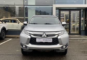 Подержанный автомобиль Mitsubishi Pajero Sport 2018 года (2 фото)