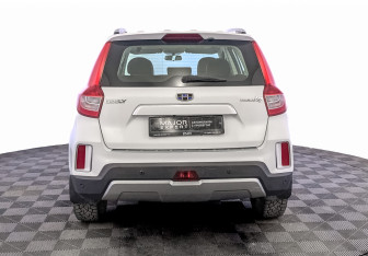 Подержанный автомобиль Geely Emgrand X7 2019 года (6 фото)