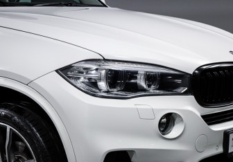 Подержанный автомобиль BMW X5 2016 года (16 фото)