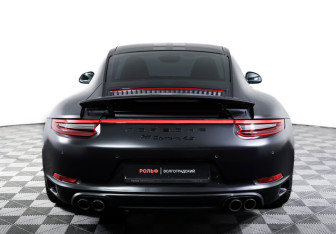 Подержанный автомобиль Porsche 911 Coupe 2016 года (6 фото)