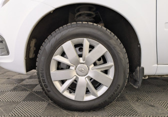 Подержанный автомобиль LADA (ВАЗ) Granta Sedan 2023 года (12 фото)