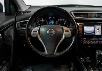Подержанный автомобиль Nissan Qashqai 2014 года (21 фото)
