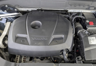 Подержанный автомобиль Volvo XC60 2020 года (9 фото)