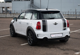 Подержанный автомобиль MINI Countryman 2013 года (7 фото)