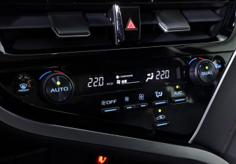 Подержанный автомобиль Toyota Camry Sedan 2022 года (22 фото)