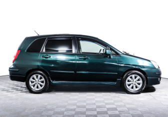 Подержанный автомобиль Suzuki Liana Wagon 2004 года (4 фото)