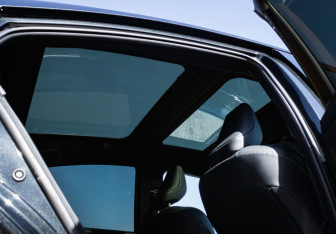 Подержанный автомобиль Toyota Camry Sedan 2025 года (18 фото)