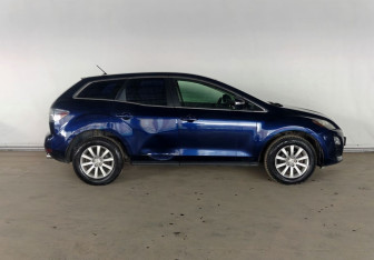 Подержанный автомобиль Mazda CX-7 2011 года (7 фото)