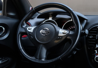 Подержанный автомобиль Nissan Juke 2013 года (11 фото)