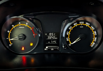 Подержанный автомобиль LADA (ВАЗ) Granta Liftback 2023 года (13 фото)