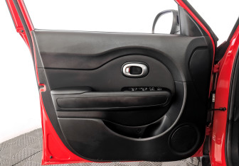 Подержанный автомобиль Kia Soul 2018 года (19 фото)