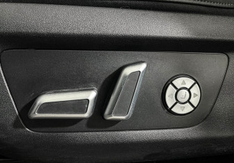 Подержанный автомобиль Tank 300 2023 года (17 фото)