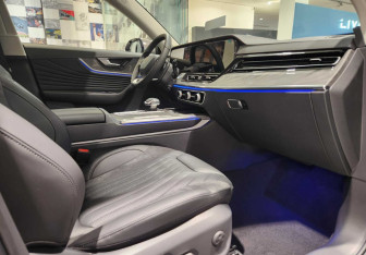 Новый Hongqi HS5 2024 (9 фото)