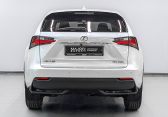 Подержанный автомобиль Lexus NX 2015 года (6 фото)