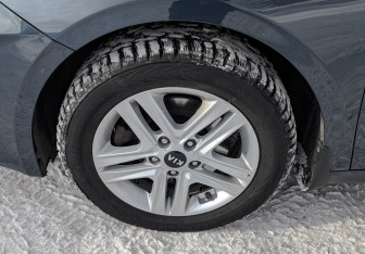 Подержанный автомобиль Kia Ceed Hatchback 2019 года (18 фото)