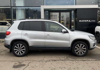 Подержанный автомобиль Volkswagen Tiguan 2011 года (4 фото)