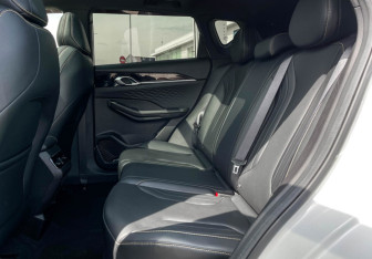 Подержанный автомобиль Geely Coolray 2025 года (10 фото)