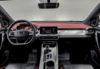 Подержанный автомобиль Geely Coolray 2022 года (14 фото)
