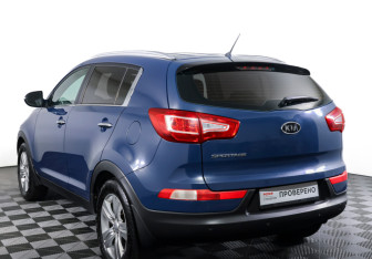 Подержанный автомобиль Kia Sportage 2012 года (7 фото)