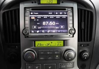 Подержанный автомобиль Hyundai Grand Starex 2016 года (9 фото)