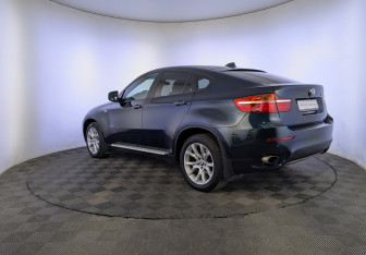 Подержанный автомобиль BMW X6 2013 года (7 фото)