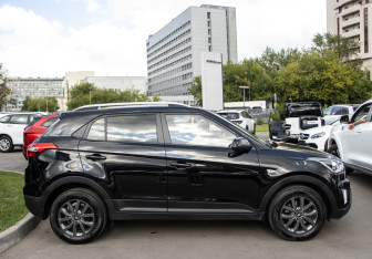 Подержанный автомобиль Hyundai Creta 2021 года (3 фото)