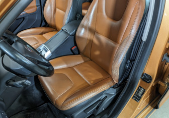 Подержанный автомобиль Volvo S60 2011 года (20 фото)