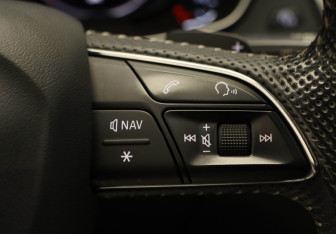 Подержанный автомобиль Audi Q5 2017 года (24 фото)