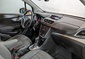 Подержанный автомобиль Opel Mokka 2013 года (13 фото)