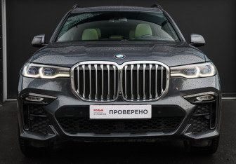 Подержанный автомобиль BMW X7 2020 года (2 фото)