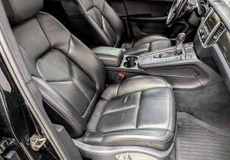 Подержанный автомобиль Porsche Macan 2015 года (25 фото)