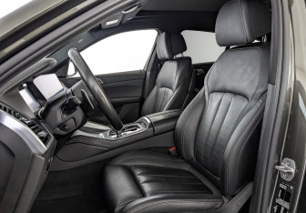 Подержанный автомобиль BMW X6 2020 года (20 фото)