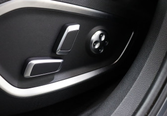 Подержанный автомобиль Geely Tugella 2022 года (11 фото)