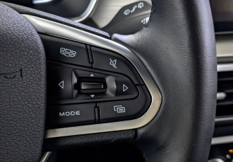 Подержанный автомобиль Geely Coolray 2023 года (30 фото)