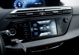 Подержанный автомобиль Citroen C4 Picasso 2016 года (18 фото)