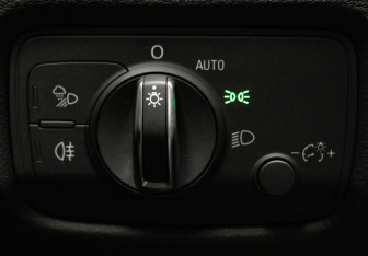 Подержанный автомобиль Audi A3 Sedan 2017 года (14 фото)