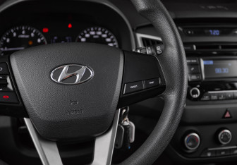 Подержанный автомобиль Hyundai Creta 2017 года (14 фото)