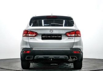 Подержанный автомобиль DongFeng AX7 2018 года (4 фото)