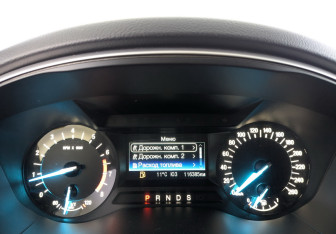 Подержанный автомобиль Ford Mondeo Sedan 2018 года (15 фото)