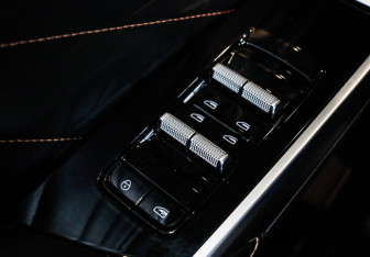 Подержанный автомобиль Geely Preface 2024 года (14 фото)