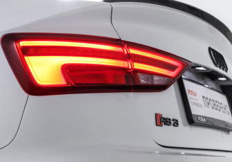 Подержанный автомобиль Audi RS 3 Sedan 2019 года (25 фото)