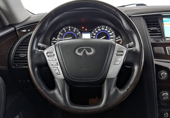 Подержанный автомобиль Infiniti QX80 2019 года (22 фото)
