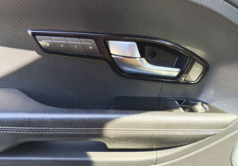 Подержанный автомобиль Land Rover Range Rover Evoque 2012 года (15 фото)
