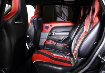 Подержанный автомобиль Land Rover Range Rover Sport 2016 года (11 фото)
